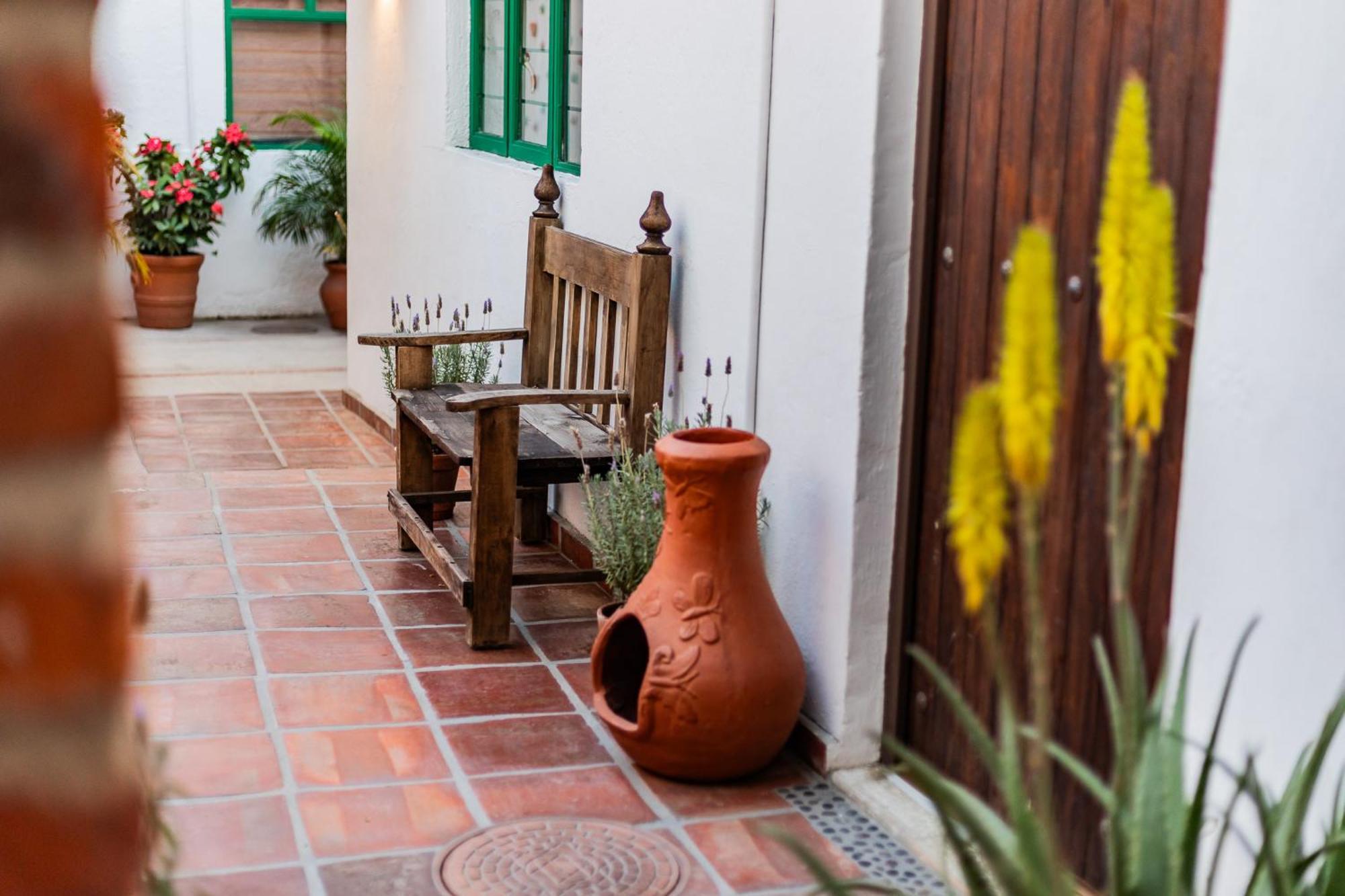Casa De Hospedaje -La Abadia De San Pedro Guadalajara Exteriér fotografie
